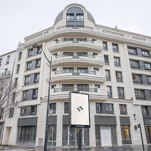 https://yuna-porte-maillot-aparthotel.fr-paris.fr