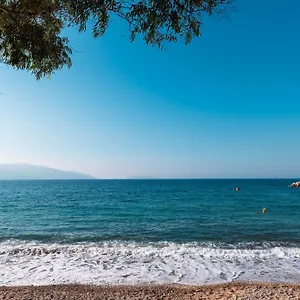 mazarine-hotel-vlore-albania.albaniahotels.org/